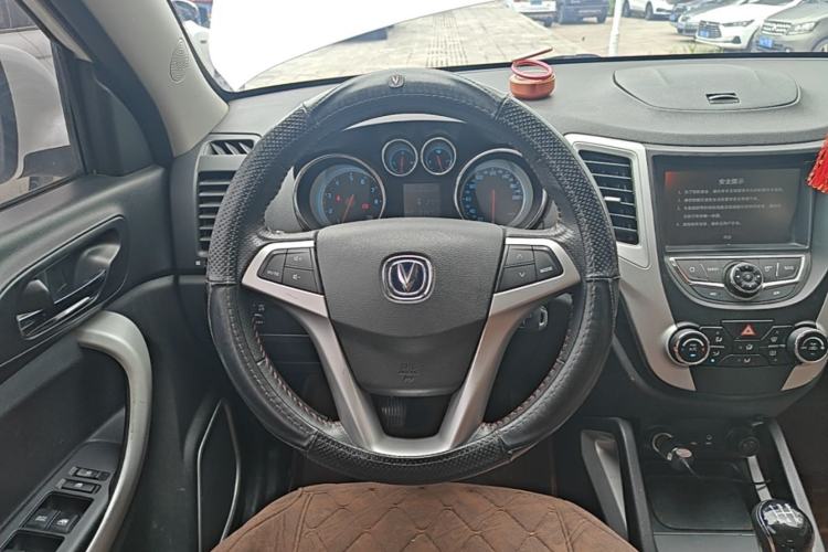 Used CHANGAN CS35 2015 1.6L Manual Luxury Model China IV Standard Steering Wheel