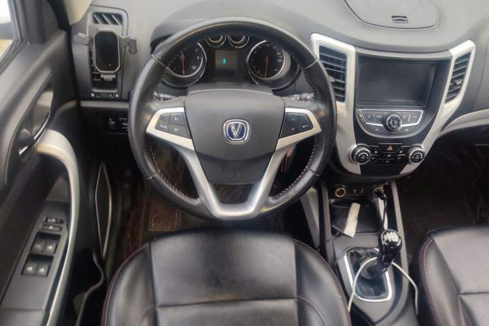 Used CHANGAN CS35 2015 1.6L Manual Luxury Model China IV Standard Steering Wheel