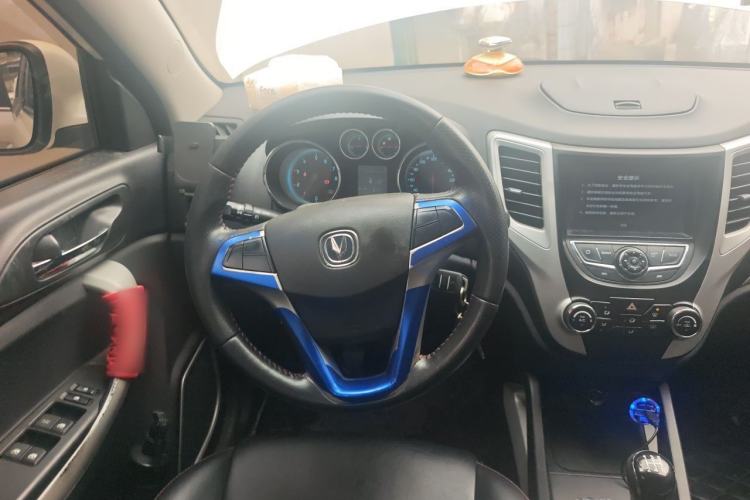 Used CHANGAN CS35 2015 1.6L Manual Luxury Model China IV Standard Steering Wheel