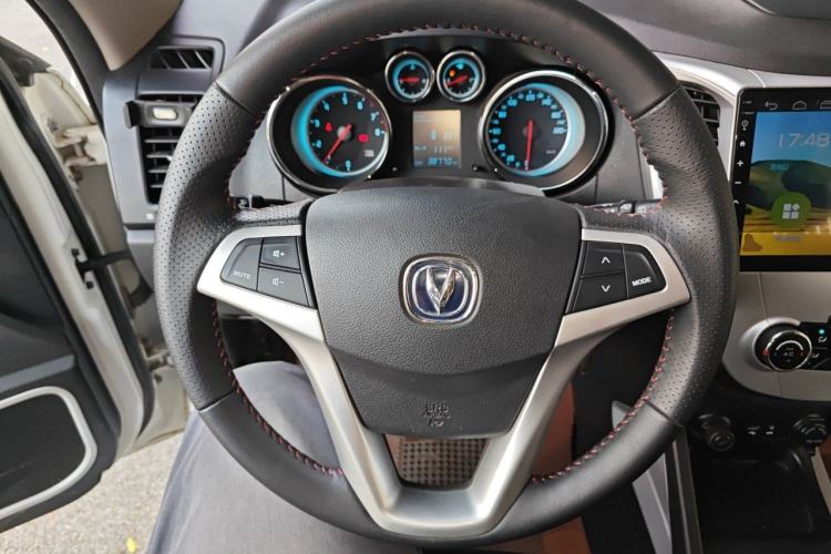 Used CHANGAN CS35 2015 1.6L Manual Luxury Model China IV Standard Steering Wheel