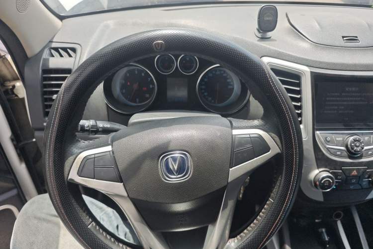 Used CHANGAN CS35 2015 1.6L Manual Luxury Model China V Standard Steering Wheel