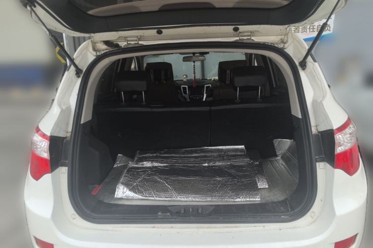 Used CHANGAN CS35 2015 1.6L Manual Luxury Model China IV Standard Trunk