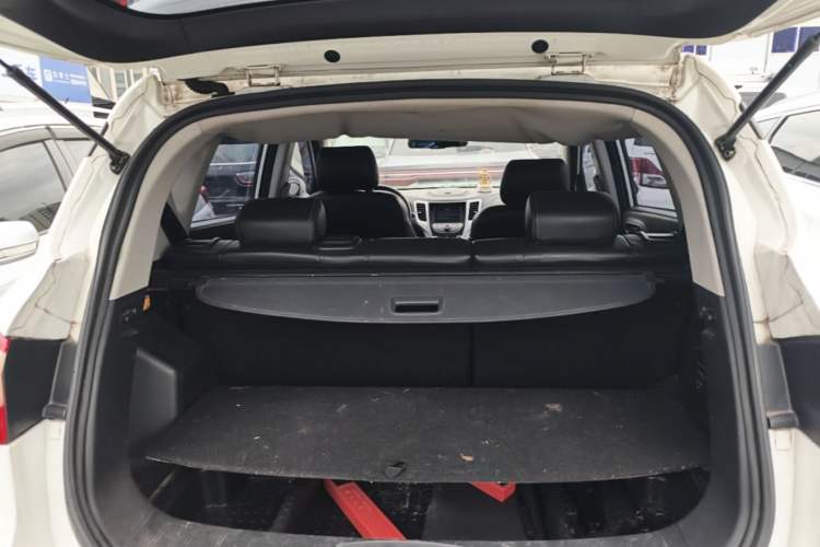 Used CHANGAN CS35 2015 1.6L Manual Luxury Model China IV Standard Trunk