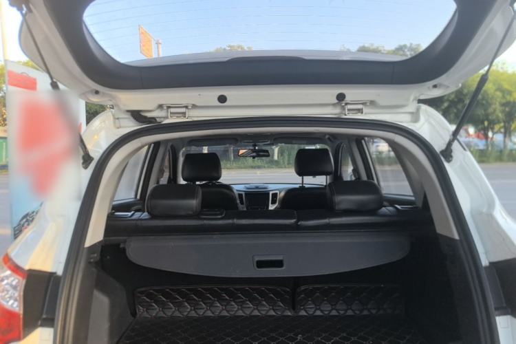 Used CHANGAN CS35 2015 1.6L Manual Luxury Model China IV Standard Trunk