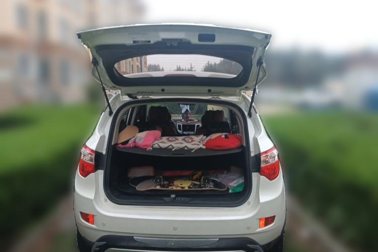 Used CHANGAN CS35 2015 1.6L Manual Luxury Model China V Standard Trunk