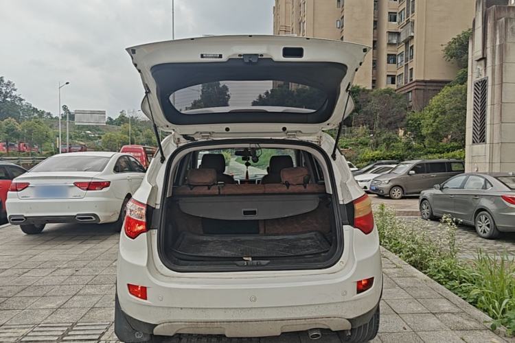 Used CHANGAN CS35 2015 1.6L Manual Luxury Model China IV Standard Trunk