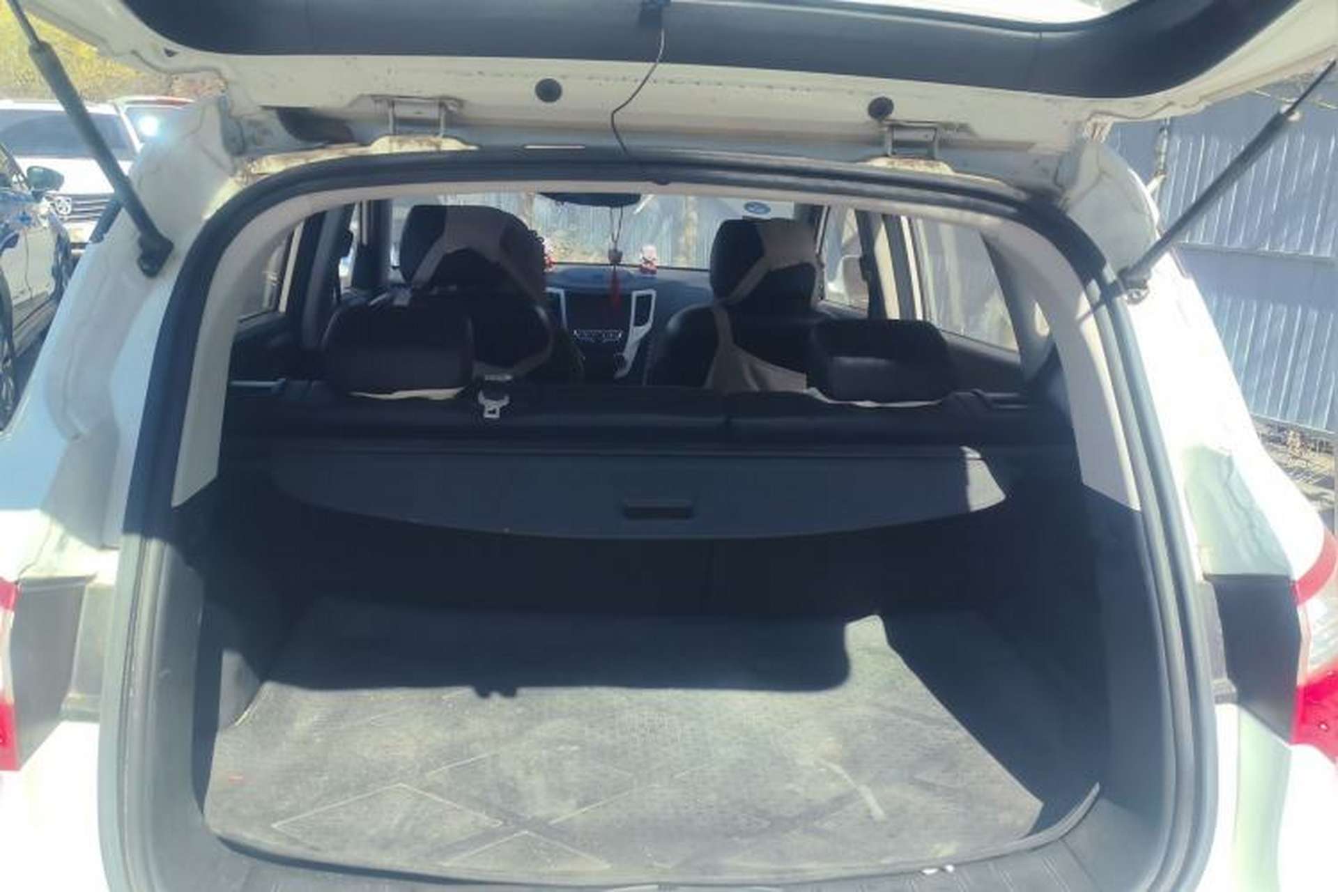 Used CHANGAN CS35 2015 1.6L Manual Comfort Model China IV Standard Trunk
