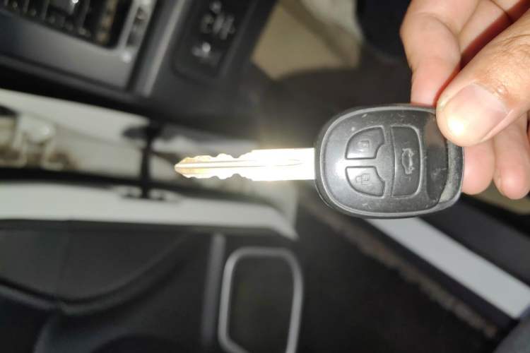 Used CHANGAN CS35 2015 1.6L Manual Luxury Model China IV Standard Vehicle Key