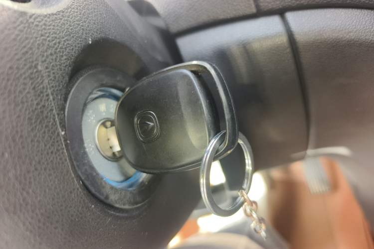 Used CHANGAN CS35 2015 1.6L Automatic Luxury Model China V Standard Vehicle Key