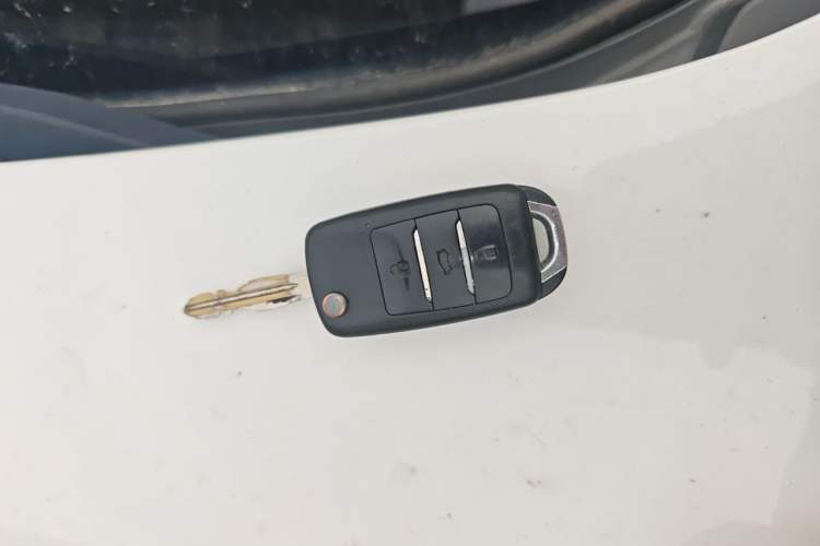 Used CHANGAN CS35 2015 1.6L Manual Luxury Model China IV Standard Vehicle Key