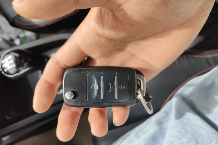 Used CHANGAN CS35 2015 1.6L Manual Luxury Model China IV Standard Vehicle Key