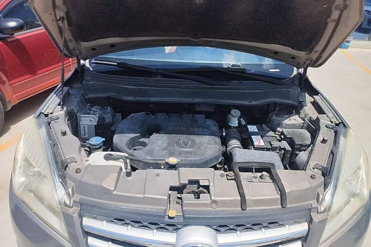 Used CHANGAN CS35 2015 1.6L Automatic Luxury Model China IV Standard Engine Bay