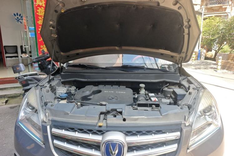 Used CHANGAN CS35 2015 1.6L Manual Luxury Model China IV Standard Engine Bay