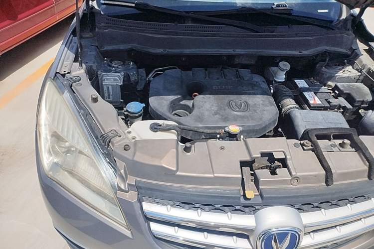 Used CHANGAN CS35 2015 1.6L Automatic Luxury Model China IV Standard Engine Bay Right