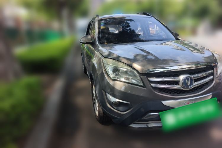 Used CHANGAN CS35 2015 1.6L Automatic Luxury Model China IV Standard Front Right 45 Deg