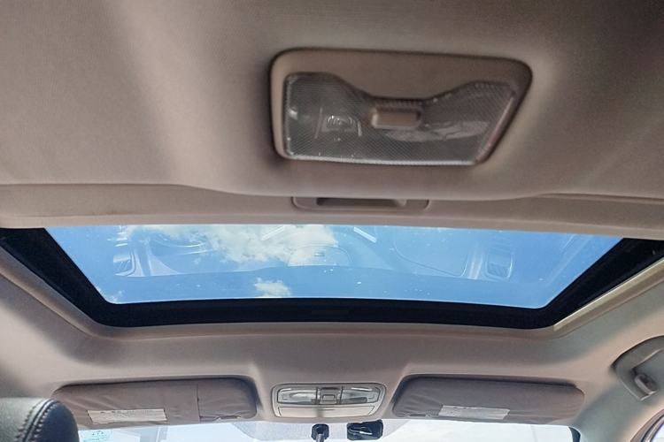 Used CHANGAN CS35 2015 1.6L Automatic Luxury Model China IV Standard Headliner