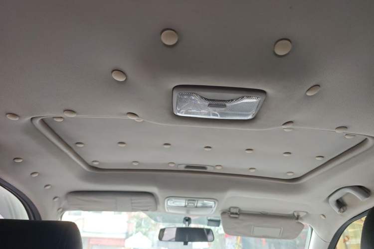 Used CHANGAN CS35 2015 1.6L Manual Luxury Model China IV Standard Headliner