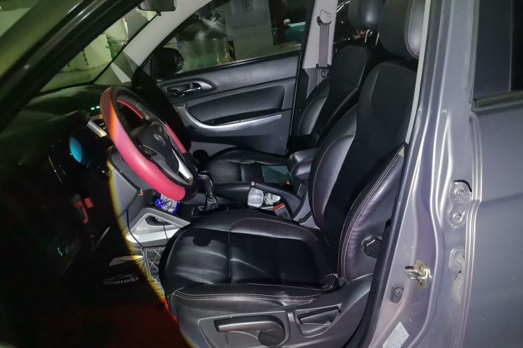 Used CHANGAN CS35 2015 1.6L Manual Luxury Model China IV Standard Left Front Seat