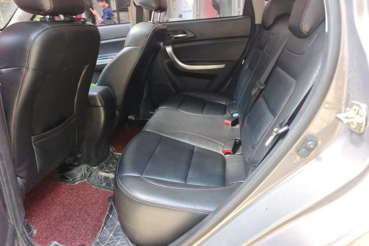 Used CHANGAN CS35 2015 1.6L Manual Luxury Model China IV Standard Left Rear Seat