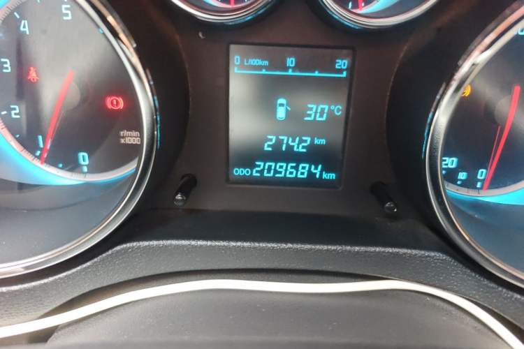 Used CHANGAN CS35 2015 1.6L Manual Luxury Model China IV Standard Odometer Close Up