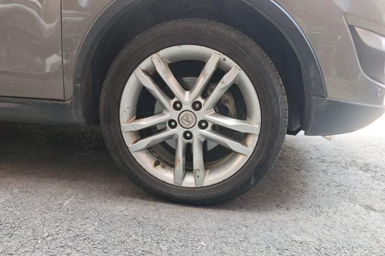 Used CHANGAN CS35 2015 1.6L Manual Luxury Model China IV Standard Right Front Wheel Hub