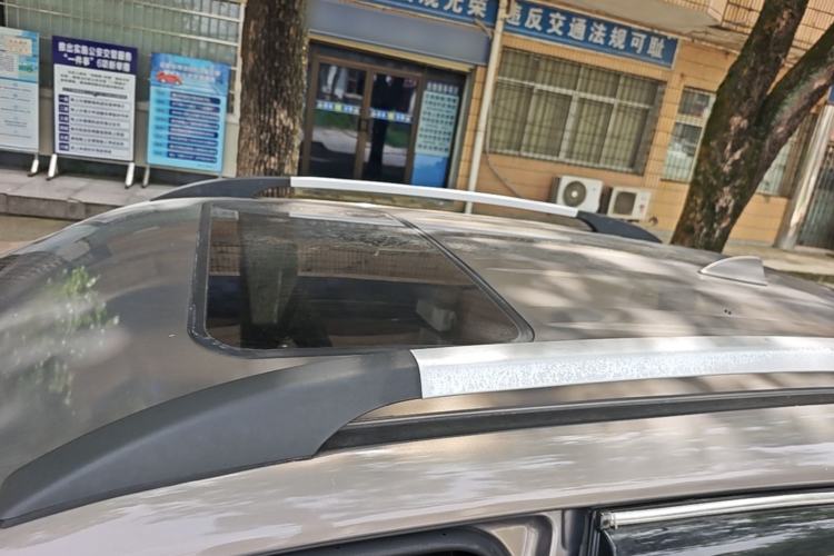 Used CHANGAN CS35 2015 1.6L Automatic Luxury Model China IV Standard Roof