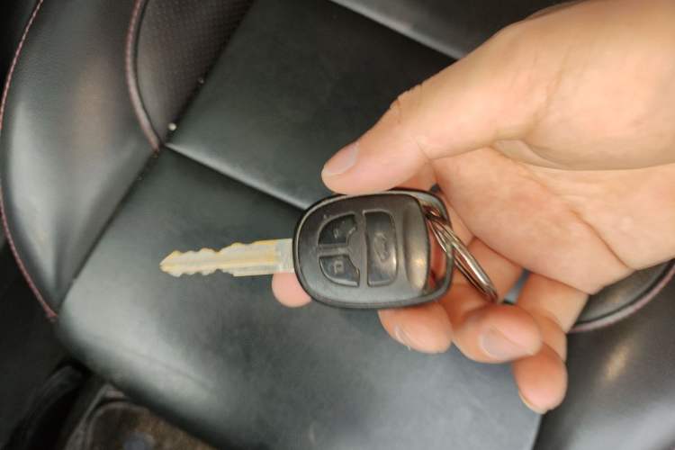 Used CHANGAN CS35 2015 1.6L Automatic Luxury Model China IV Standard Vehicle Key