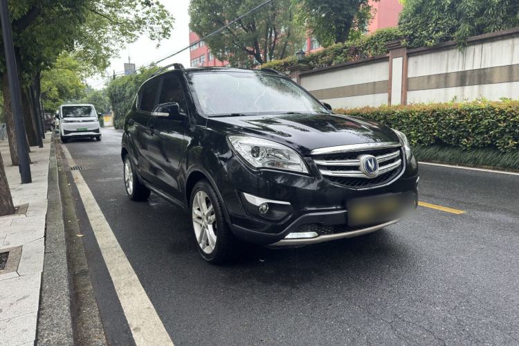 Used CHANGAN CS35 2016 1.6L Automatic Luxury Model China V Standard Exterior 5
