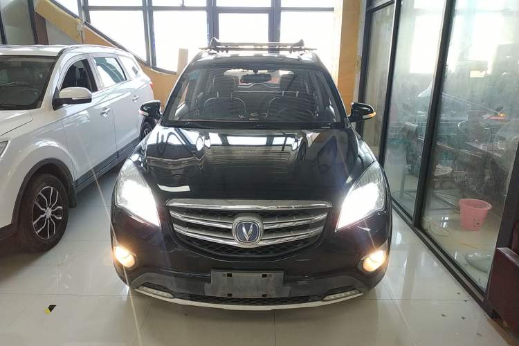 Used CHANGAN CS35 2016 1.6L Automatic Luxury Model China V Standard Front