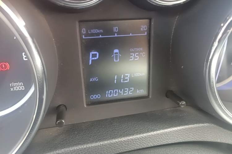 Used CHANGAN CS35 2016 1.6L Automatic Luxury Model China V Standard Instrument Cluster