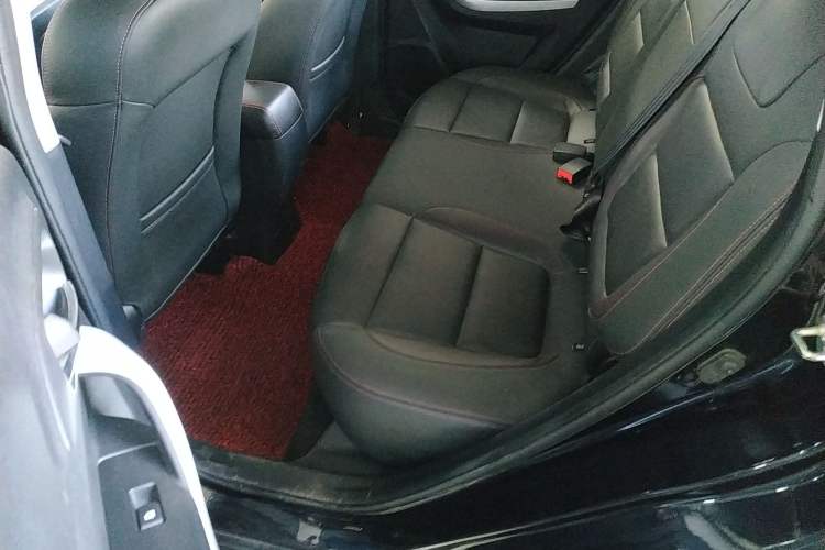 Used CHANGAN CS35 2016 1.6L Automatic Luxury Model China V Standard Left Rear Seat