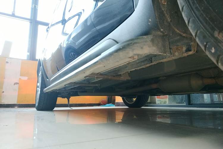 Used CHANGAN CS35 2016 1.6L Automatic Luxury Model China V Standard Right Side Sill