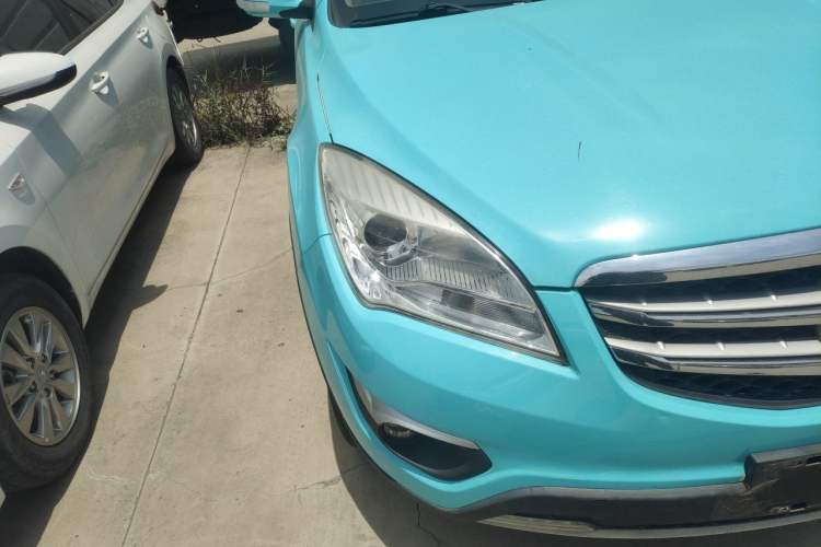 Used CHANGAN CS35 2016 1.6L Automatic Luxury Model China V Standard Right Front Headlight