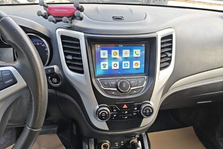 Used CHANGAN CS35 2016 1.6L Automatic Prestige Model China V Standard Audio And AC Panel