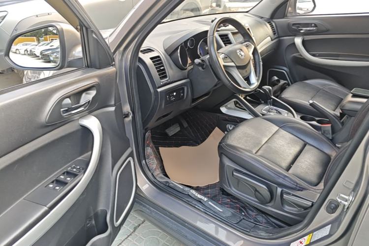 Used CHANGAN CS35 2016 1.6L Automatic Prestige Model China V Standard Driver Seat