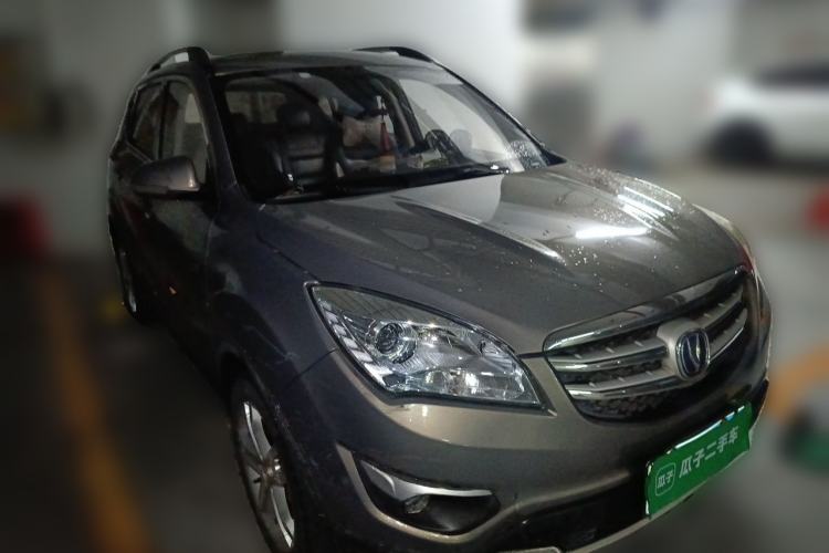 Used CHANGAN CS35 2016 1.6L Manual Luxury Model China V Standard Front Right 45 Deg