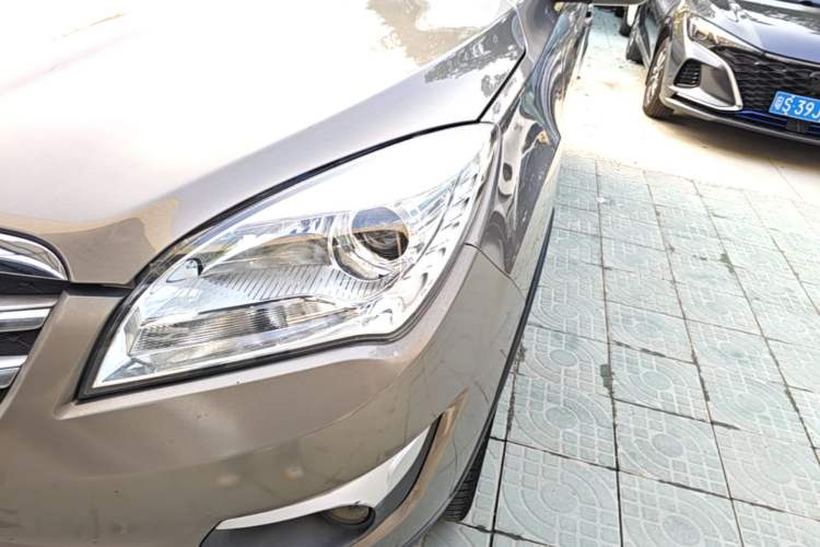 Used CHANGAN CS35 2016 1.6L Automatic Prestige Model China V Standard Left Front Headlight