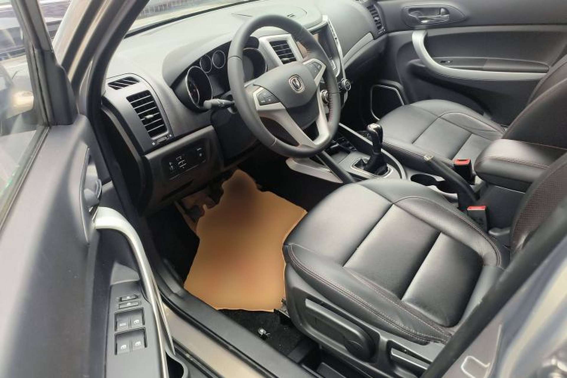Used CHANGAN CS35 2016 1.6L Manual Luxury Model China V Standard Driver Seat