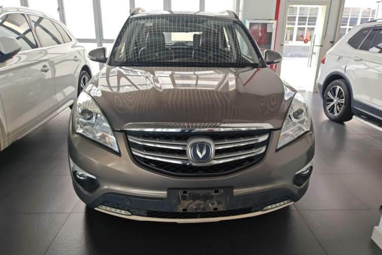 Used CHANGAN CS35 2016 1.6L Automatic Luxury Model China IV Standard Front
