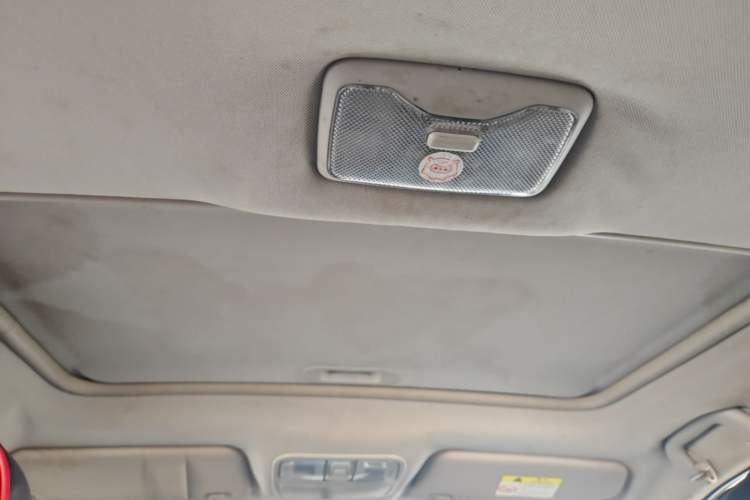 Used CHANGAN CS35 2016 1.6L Automatic Luxury Model China IV Standard Headliner