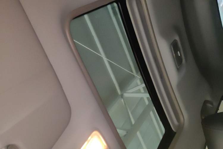 Used CHANGAN CS35 2016 1.6L Automatic Luxury Model China V Standard Headliner