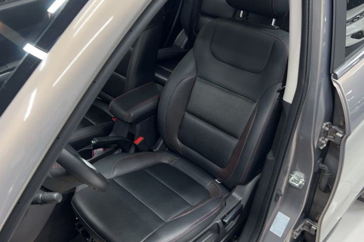 Used CHANGAN CS35 2016 1.6L Automatic Luxury Model China V Standard Left Front Seat
