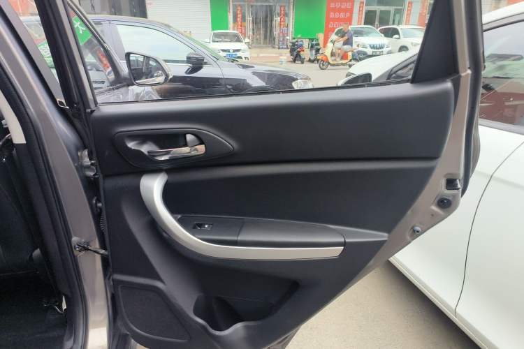 Used CHANGAN CS35 2016 1.6L Manual Luxury Model China V Standard Right Rear Door Interior
