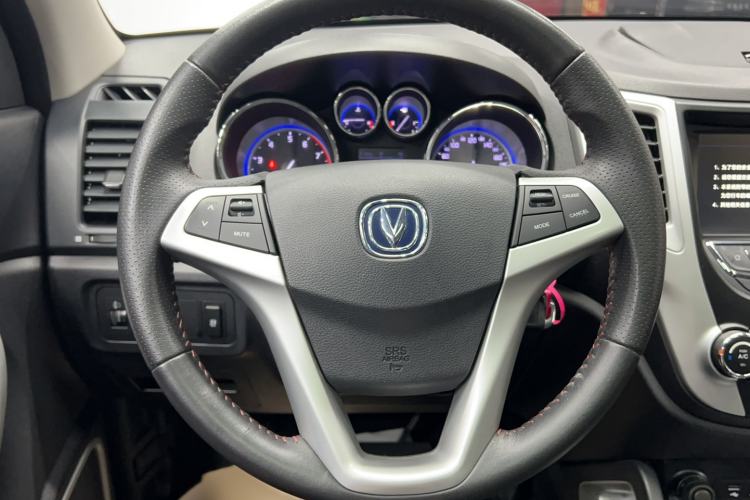 Used CHANGAN CS35 2016 1.6L Automatic Luxury Model China V Standard Steering Wheel