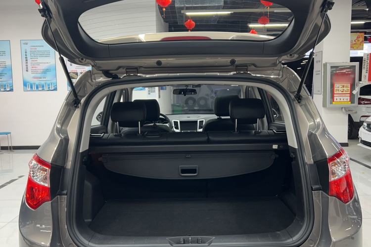 Used CHANGAN CS35 2016 1.6L Automatic Luxury Model China V Standard Trunk