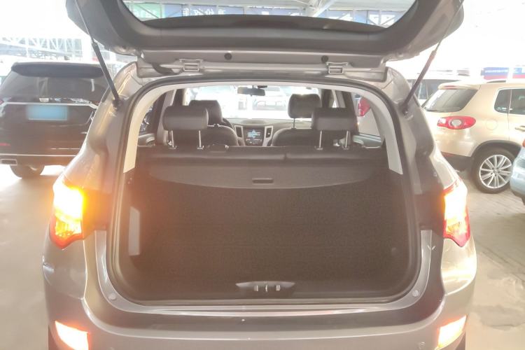Used CHANGAN CS35 2016 1.6L Automatic Luxury Model China V Standard Trunk