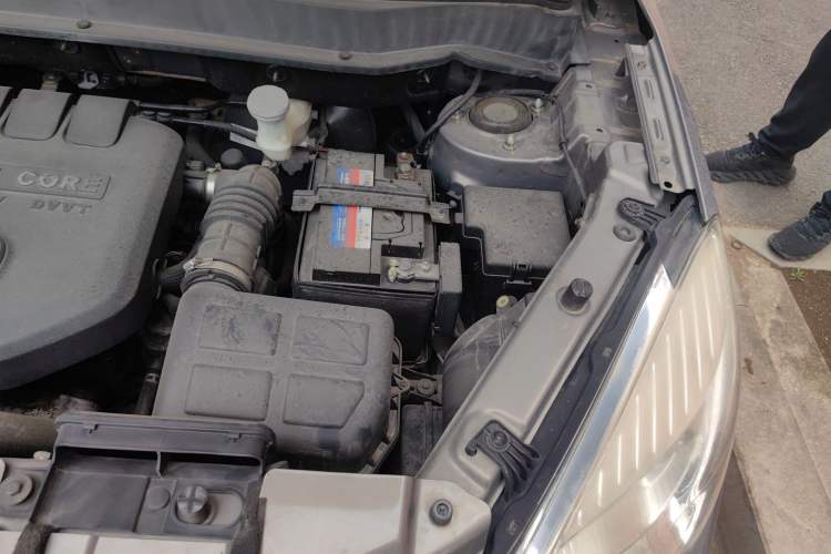 Used CHANGAN CS35 2016 1.6L Automatic Luxury Model China V Standard Engine Bay Left