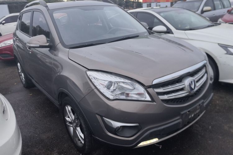 Used CHANGAN CS35 2016 1.6L Manual Luxury Model China IV Standard Exterior 2