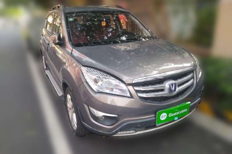 Used CHANGAN CS35 2016 1.6L Automatic Luxury Model China V Standard Front Right 45 Deg