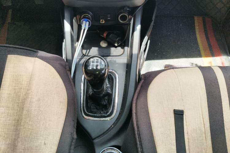 Used CHANGAN CS35 2016 1.6L Manual Luxury Model China V Standard Gear Lever